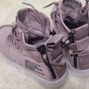 Nike Air Force 1 Sneakers